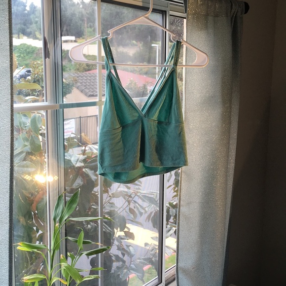 Turquoise crop top - Picture 1 of 2